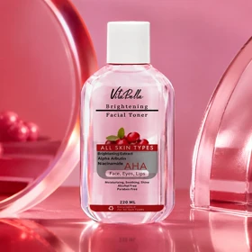 تونر روشنکننده صورت ویتا بلا Brightening Facial Toner با آلفا آربوتین، نیاسینامید و AHA