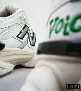 کفش کتانی مردانه سفید طوسی شیری NEW BALANCE 9060