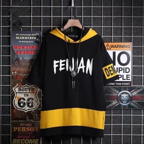 تیشرت کلاهدار