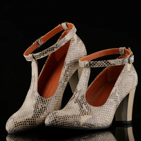 کفش پاشنه‌دار زنانه چرم یلسان مدل آیلار کد 619-RTL (کرم)