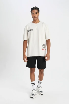 تیشرت آستین کوتاه یقه کوتاه DeFactoFit NBA Chicago Bulls Oversize Fit Crew C9272AX24AU