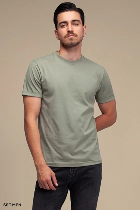 تیشرت مردانه یقه گرد آستین کوتاه