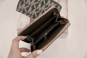 کیف پول زنانه