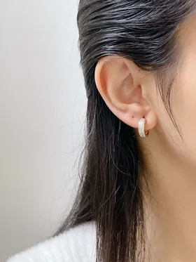 گوشواره حلقه‌ای نگین‌دار