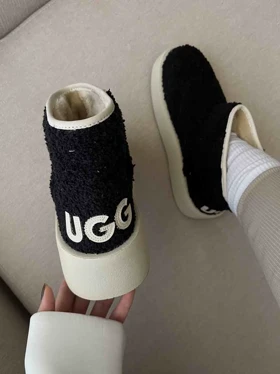 UGG تدی