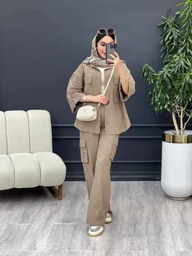 ست مانتو و شلوار کارگو برش‌دار