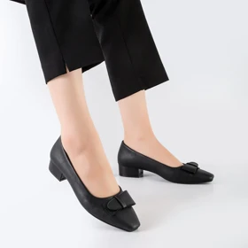 کفش کالج طبی زنانه و دخترانه رنگ مشکی کد M706