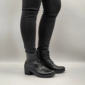 نیم بوت چرمی بغل زیپ طبی