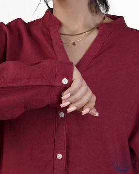 شومیز زنانه آلبالویی یقه دیپلمات