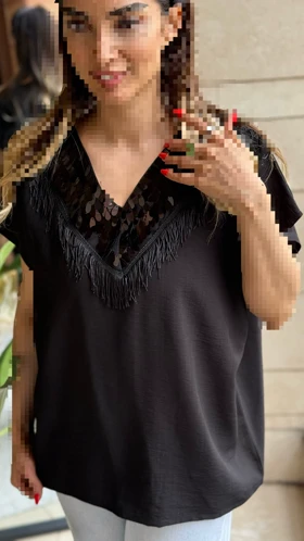 بلوز پولکی