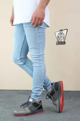 شلوار جین آبی روشن زاپ‌دار
