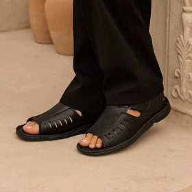 صندل جلوباز مردانه مشکی مدل Sany