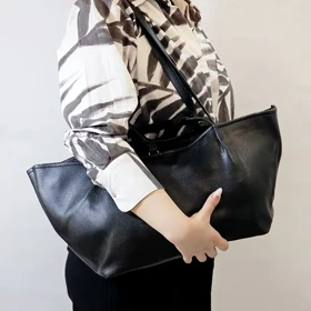 کیف دوشی زنانه ورسا (Versa) (مشکی)