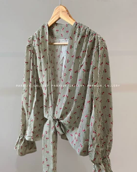 شومیز گل‌دار گره‌ای