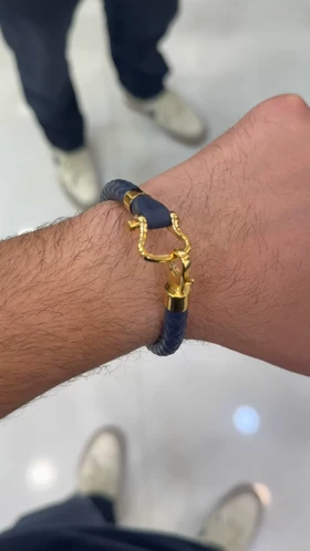 دستبند امگا