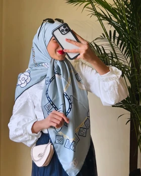 روسری طرح‌دار