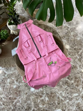 کراپ شورتک چرم صورتی