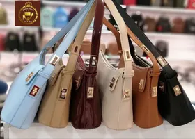 کیف زنانه دوشی جا دار