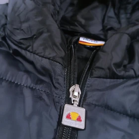 کاپشن لایت اورجینال برند معتبر و مشهور ellesse ایتالیا 🇮🇹