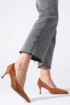 کفش پاشنه‌بلند کلاسیک زنانه میوگوستو mio-gusto