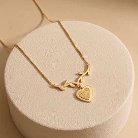 گردنبند طلایی طرح شاخه برگ و قلب