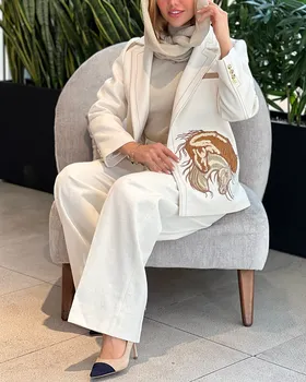 کت گلدوزی