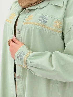 مانتو گلدوزی برش‌دار دو جیب