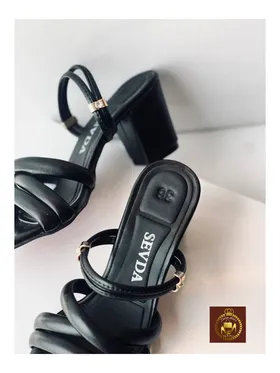 صندل پاشنه‌بلند مجلسی زنانه