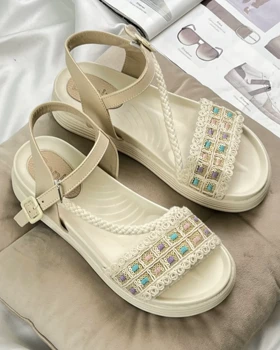 صندل دخترانه کنفی نگین مربعی