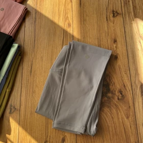 لگ ورزشی زنانه لولولمون Lululemon مدل Align V-Shape