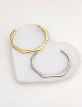 بنگل زنانه منحنی استیل 837