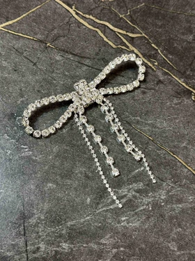 گل سینه پاپیون