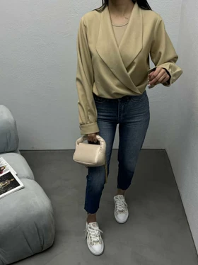 بلوز نیم‌تنه CASUAL