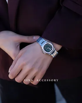 ساعت بنداستیل