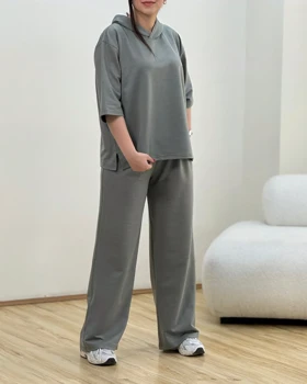 ست تیشرت وشلوار گلکسی وایت