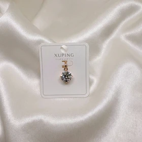 پلاک ژوپینگ تک نگین درشت (سولیتر طلایی) | شکوه یک الماس تمام عیار