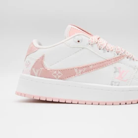 کتانی نایک ترویس سفید صورتی کد 6671