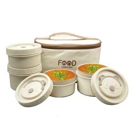 ظرف غذا لانچ باکس چهار قلو مدل Bamboo Panda ظرفیت 2.14 لیتر به همراه کیف