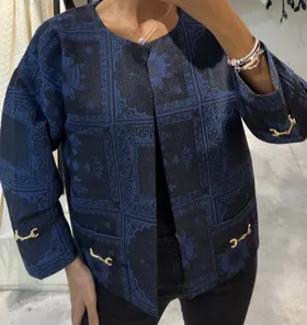 کت سگک دار