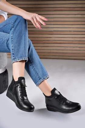 بوت و نیم بوت زنانه ریکان riccon