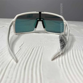 عینک ورزشی اوکلی سه لنز مدل SUTRO GOLD