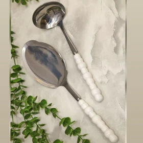 کفگیر و ملاقه دسته مرواریدی سفید