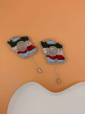 سنجاق سینه دستساز نقشه ایران مدل سکه