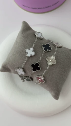 دستبند ونکلیف نقره ای با…