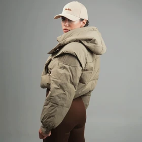 کاپشن سرشانه کش