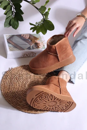 بوت زنانه آگ کد 190