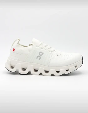 کتانی دویدن Unisex آن رانینگ Cloudswift 4 U