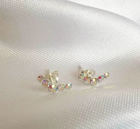 گوشواره میخی مدل کراس (لاله گوش) با 5 نگین هفترنگ