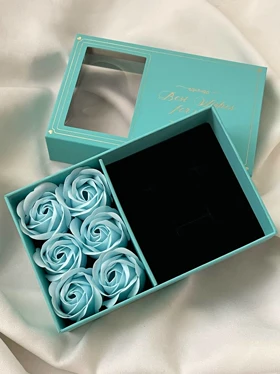 باکس گل هدیه