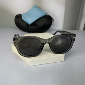 عینک آفتابی دیوید بکهام کد 7010 HC (فریم سبز)